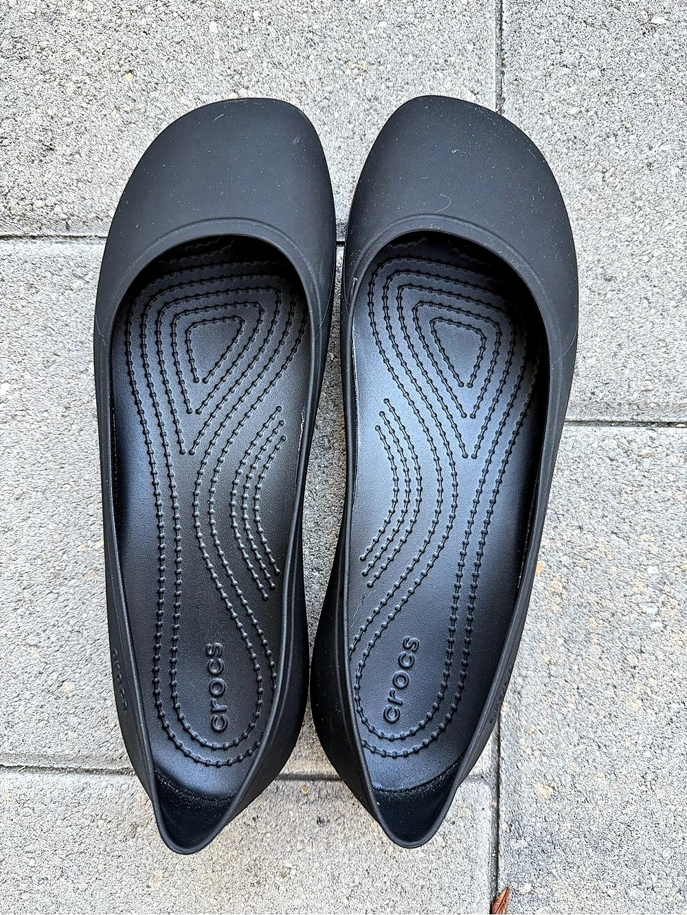 Crocs Brooklyn Black Flats size 9